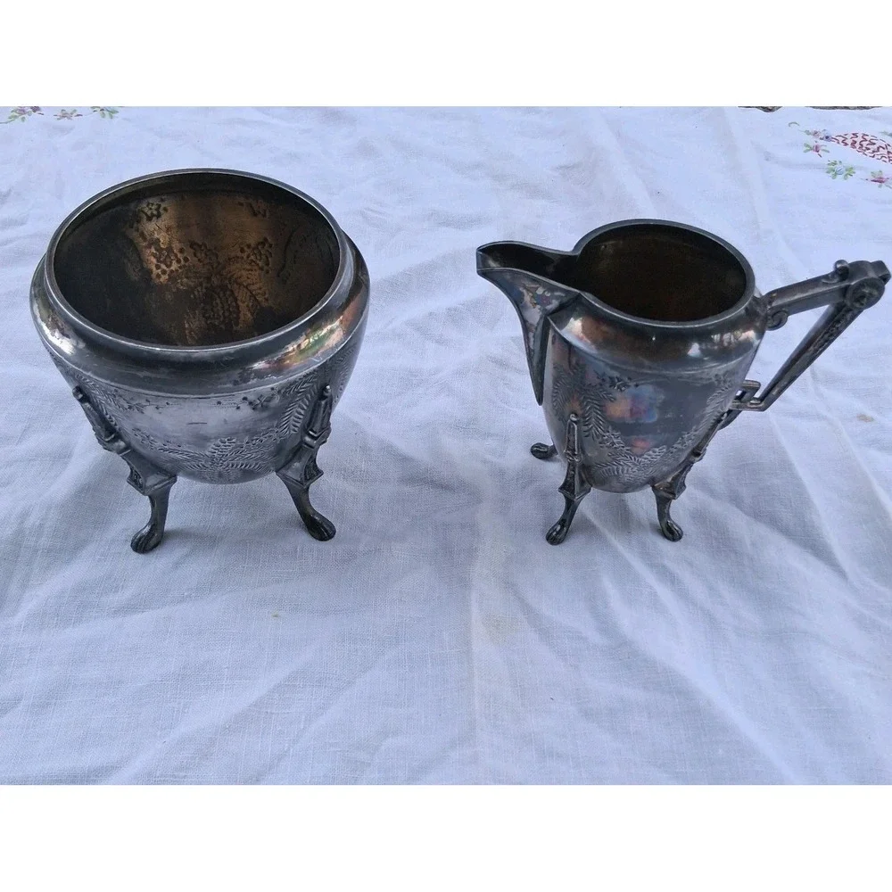 Antique Victorian Meriden Brittania Lion Footed Creamer Sugar Silverplate 1877‎